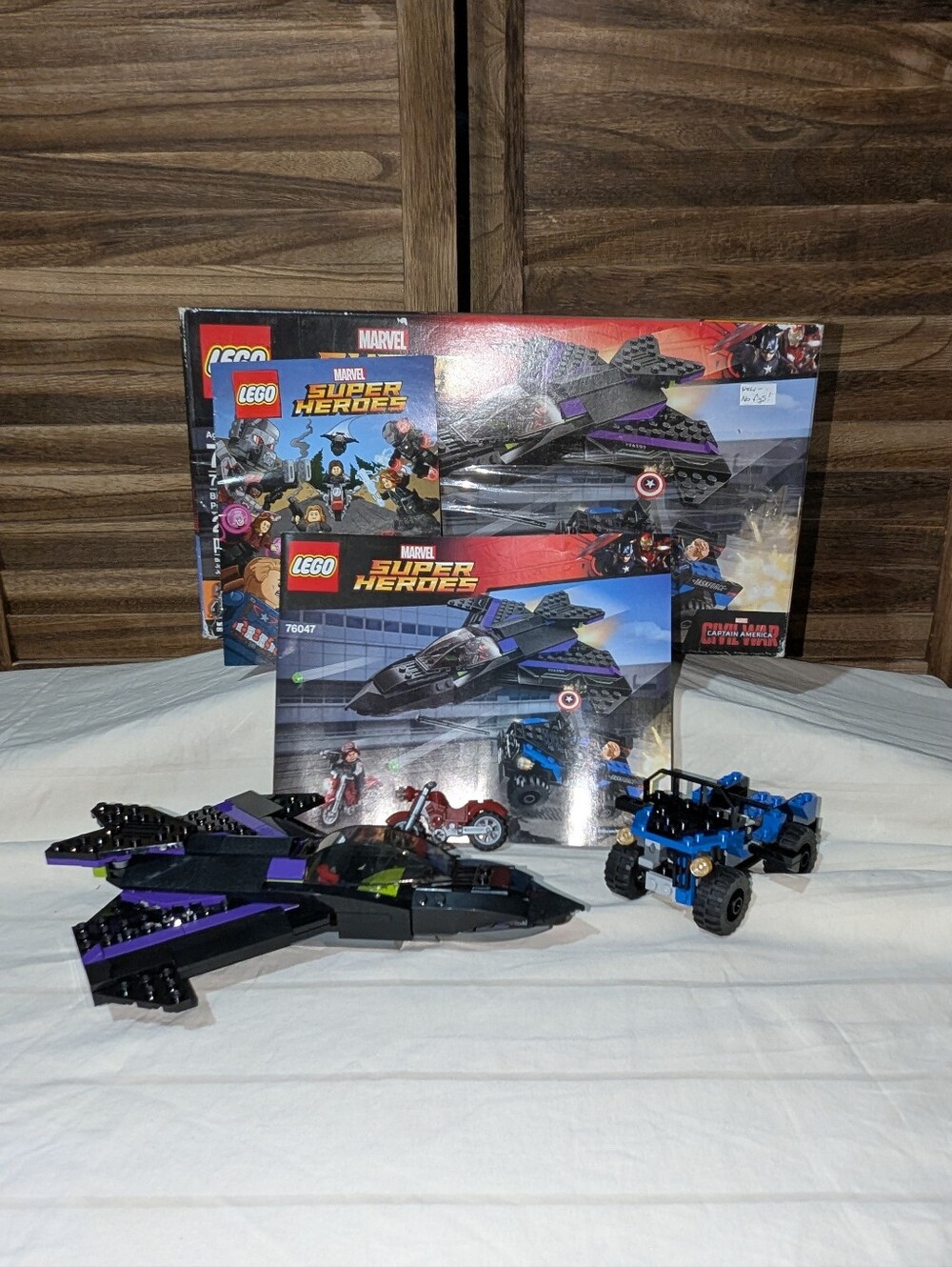 LEGO Marvel Super Heroes 76047 Black Panther Pursuit -Vehicle Lot + Box & Manual